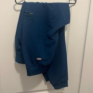 Deep reef Figs Zamora scrub pants